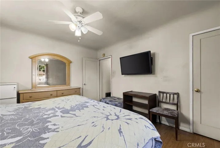 2725 Adriatic Avenue, Long Beach, California 90810