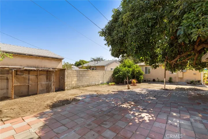 2725 Adriatic Avenue, Long Beach, California 90810