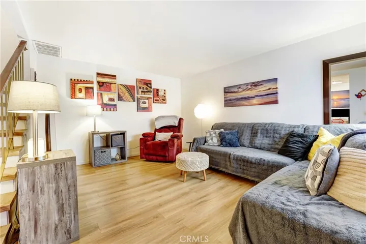 7301 Lennox Avenue D13, Van Nuys, California 91405