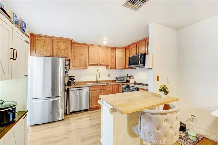 7301 Lennox Avenue D13, Van Nuys, California 91405