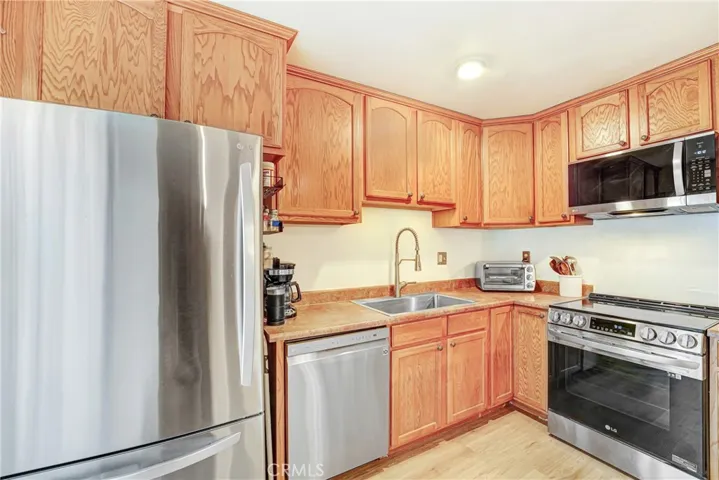 7301 Lennox Avenue D13, Van Nuys, California 91405
