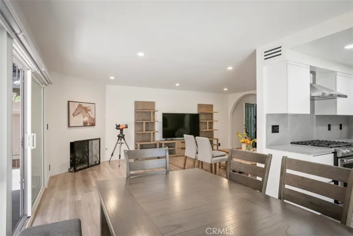 2648 State Street 25, Santa Barbara, California 93105