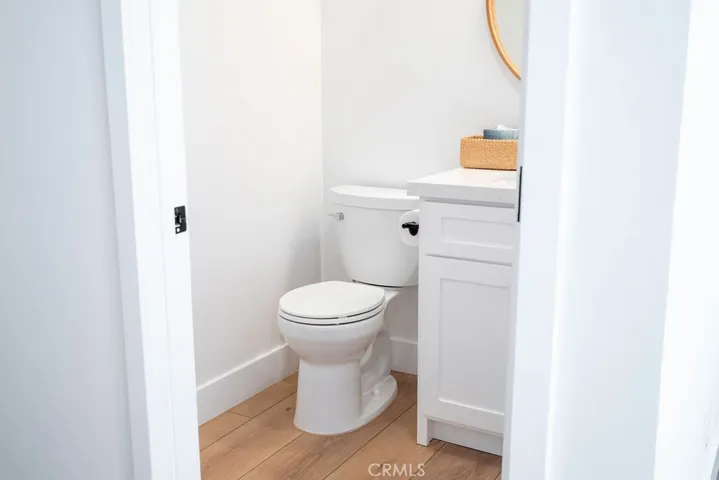 Downstairs 1/2 bath