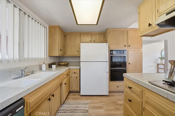 18216 Manhattan, Torrance, California 90504