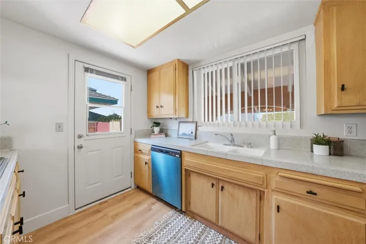18216 Manhattan, Torrance, California 90504