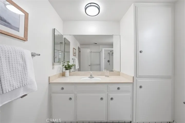18216 Manhattan, Torrance, California 90504