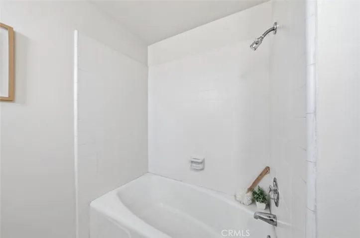 18216 Manhattan, Torrance, California 90504