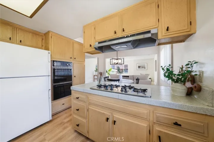18216 Manhattan, Torrance, California 90504