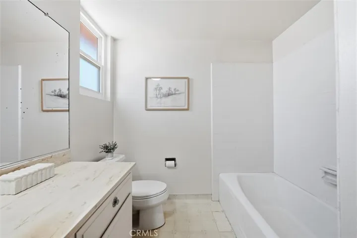 18216 Manhattan, Torrance, California 90504