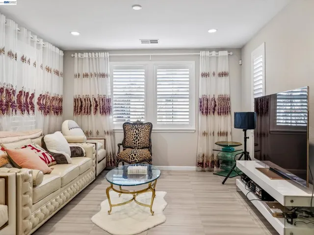 5030 Brook Valley Loop, San Jose, California 95136