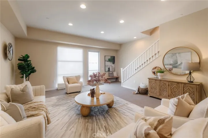 1st Floor entry