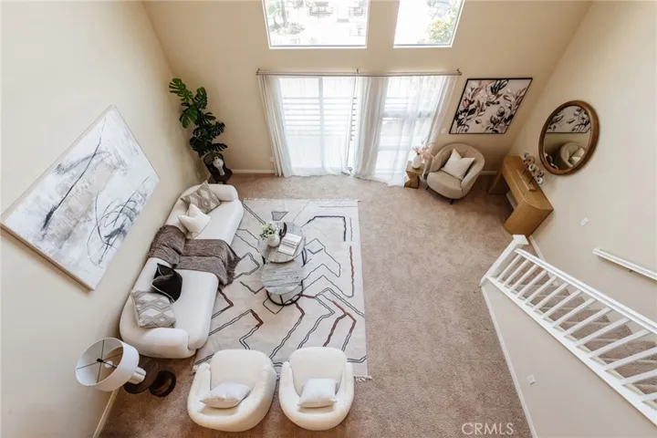 Entry 1st floor