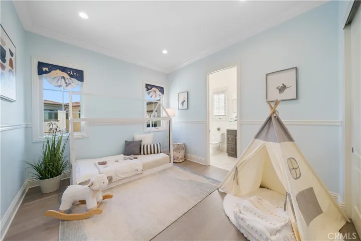 57 Kite, Irvine, California 92618
