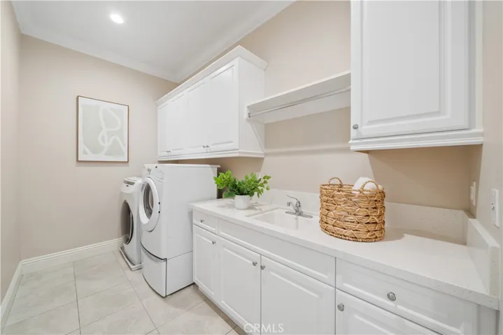 57 Kite, Irvine, California 92618