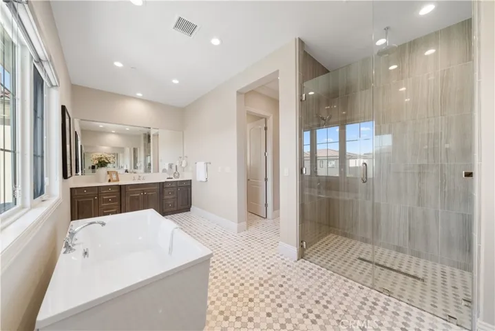 57 Kite, Irvine, California 92618