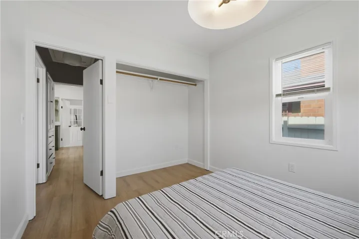 1652 Loma Ave. Interior