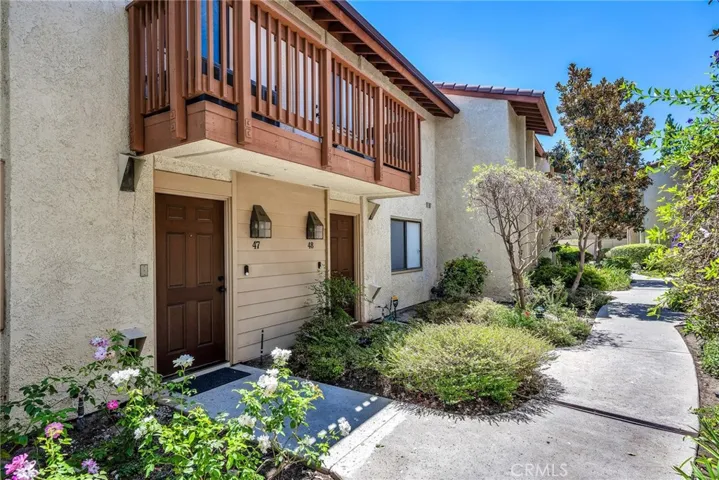 21555 Burbank Boulevard 47, Woodland Hills, California 91367