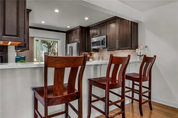 21555 Burbank Boulevard 47, Woodland Hills, California 91367