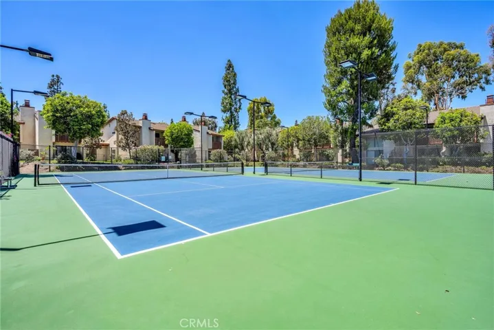 21555 Burbank Boulevard 47, Woodland Hills, California 91367