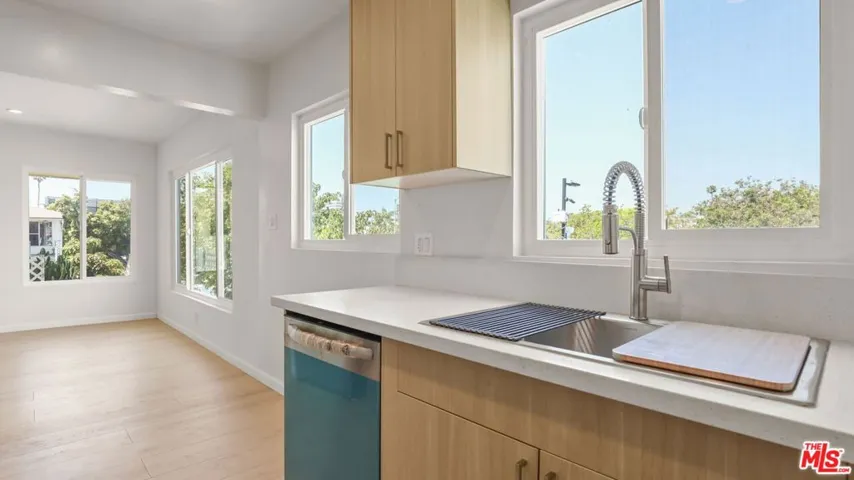 1413 18th Street D, Santa Monica, California 90404