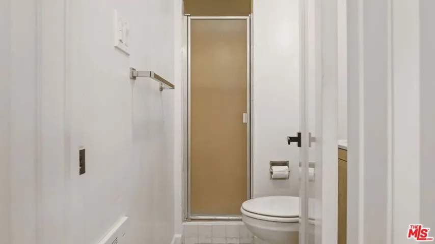 1413 18th Street D, Santa Monica, California 90404