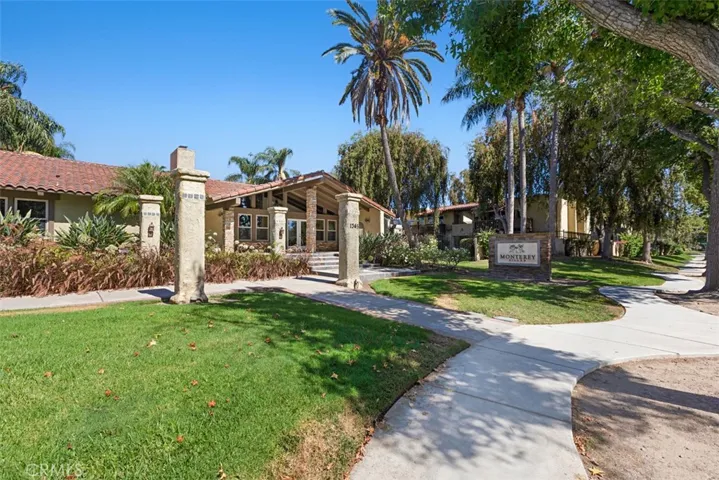 1345 Cabrillo Park F05, Santa Ana, California 92701