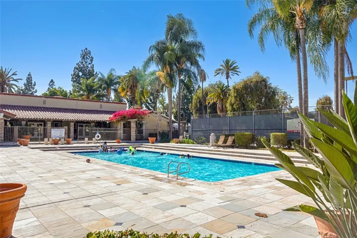 1345 Cabrillo Park F05, Santa Ana, California 92701