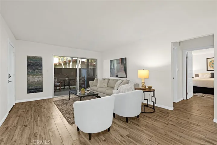 1345 Cabrillo Park F05, Santa Ana, California 92701