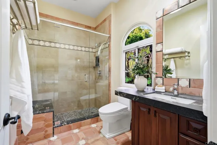 2484 Dos Lomas, Fallbrook, California 92028