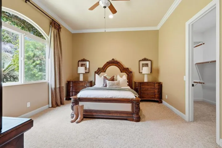 2484 Dos Lomas, Fallbrook, California 92028