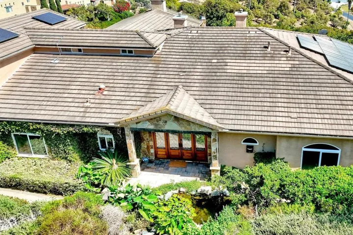2484 Dos Lomas, Fallbrook, California 92028