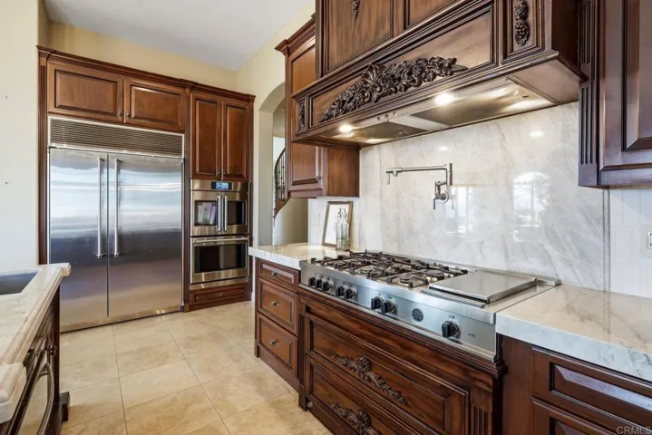 2484 Dos Lomas, Fallbrook, California 92028