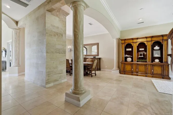 2484 Dos Lomas, Fallbrook, California 92028