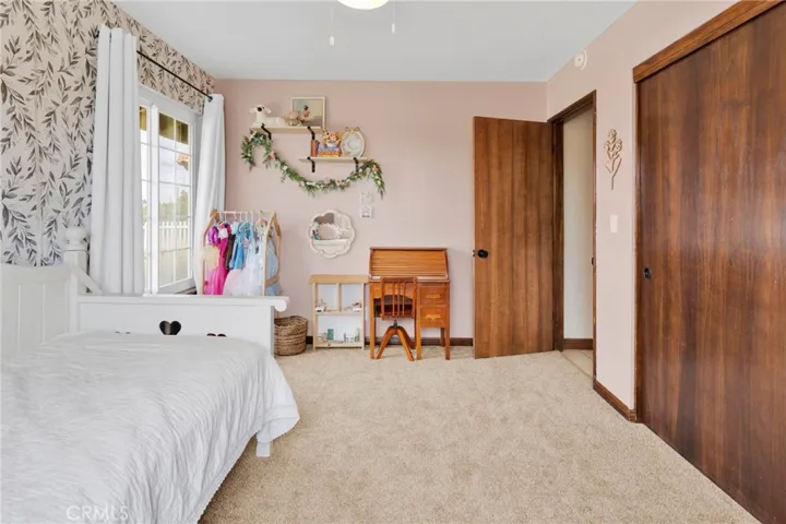 6432 Lime, Phelan, California 92371