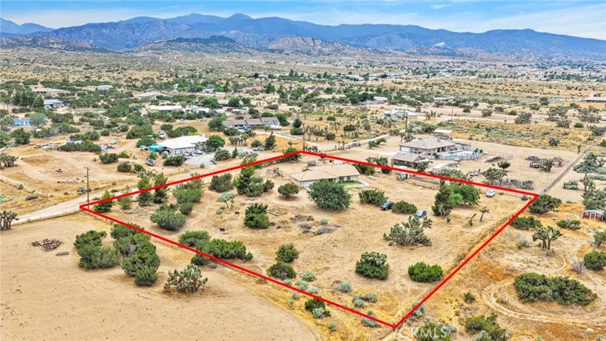 6432 Lime, Phelan, California 92371