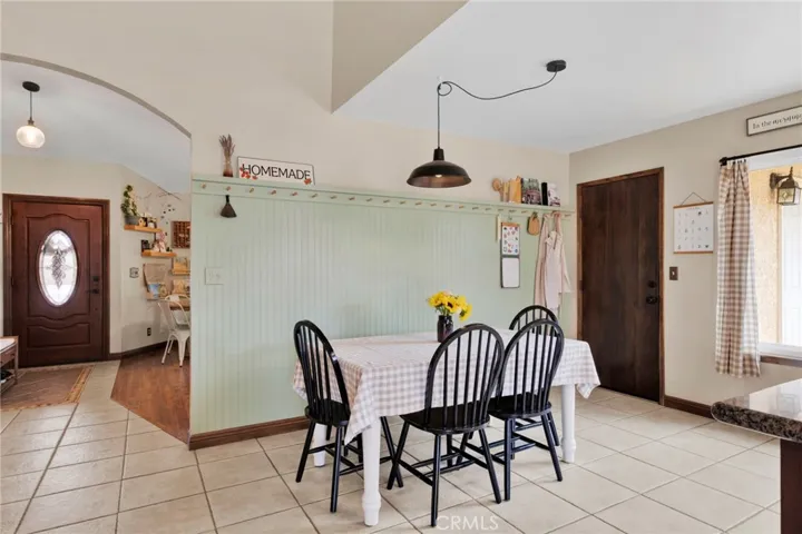 6432 Lime, Phelan, California 92371