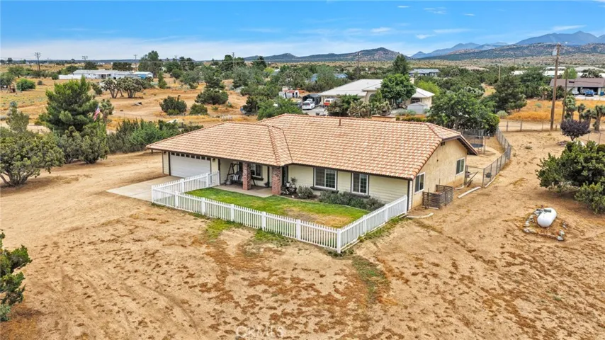 6432 Lime, Phelan, California 92371