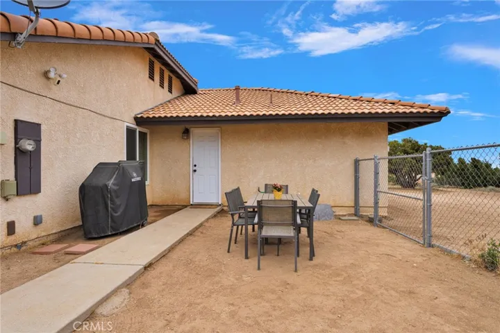 6432 Lime, Phelan, California 92371