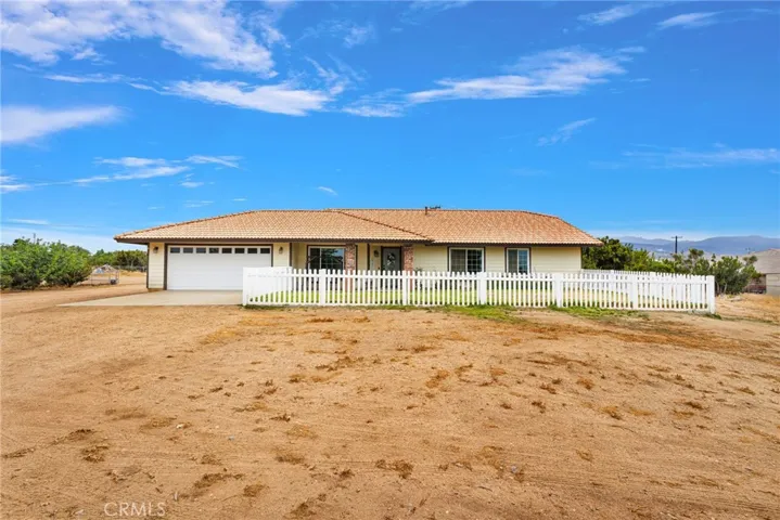 6432 Lime, Phelan, California 92371