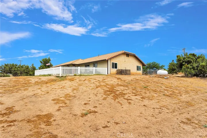 6432 Lime, Phelan, California 92371
