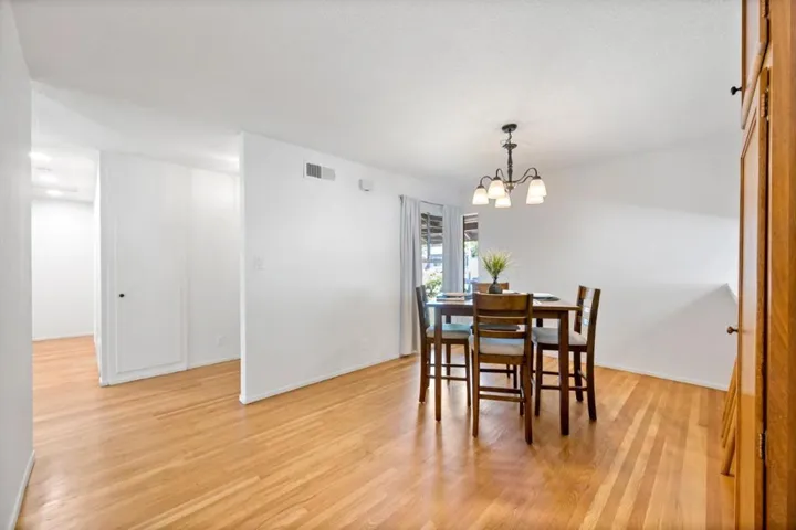 7864 Belknap Drive, Cupertino, California 95014