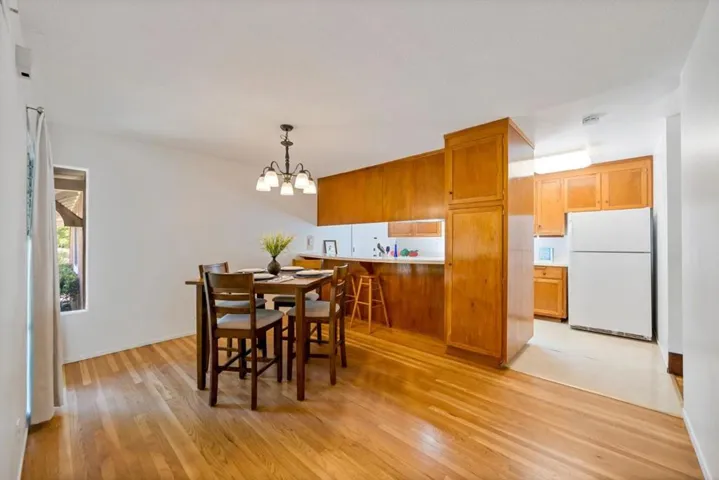 7864 Belknap Drive, Cupertino, California 95014