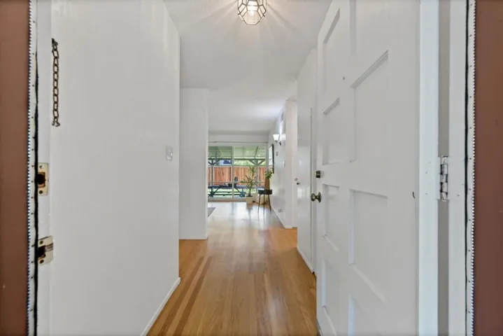 7864 Belknap Drive, Cupertino, California 95014
