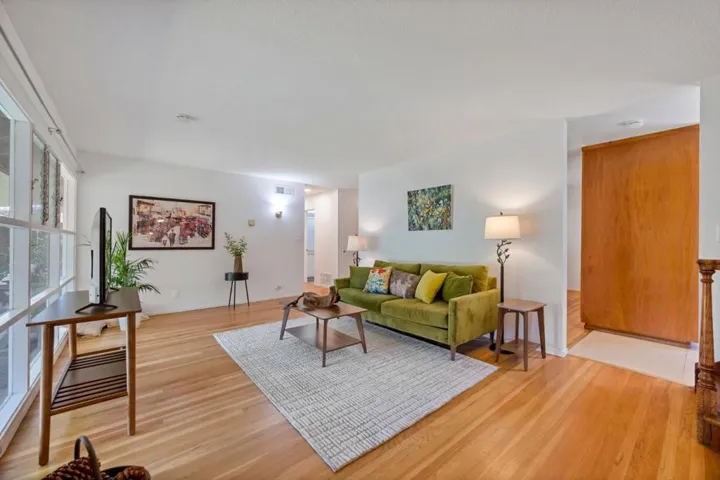 7864 Belknap Drive, Cupertino, California 95014