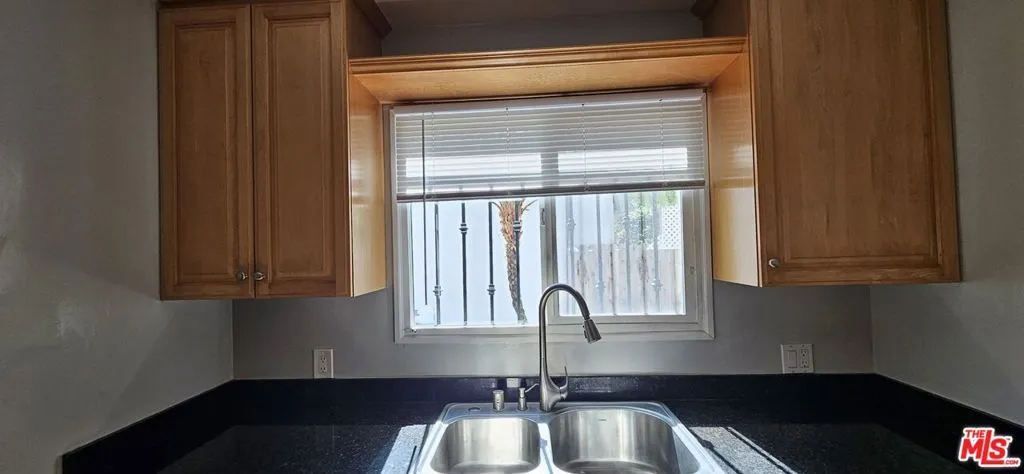 1227 S Holt Avenue 3, Los Angeles, California 90035