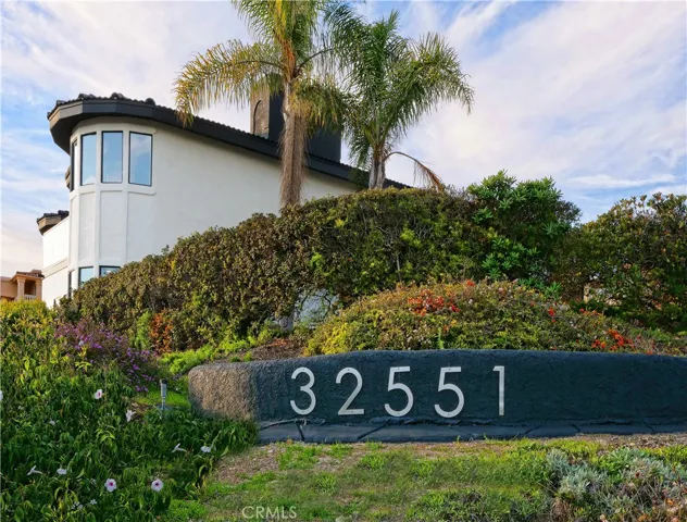 32551 Seacliff Drive, Rancho Palos Verdes, California 90275