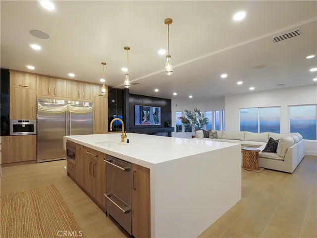 32551 Seacliff Drive, Rancho Palos Verdes, California 90275