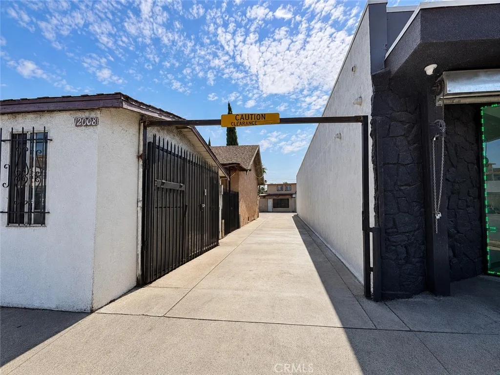 12008 Long Beach, Lynwood, California 90262 — photo 4