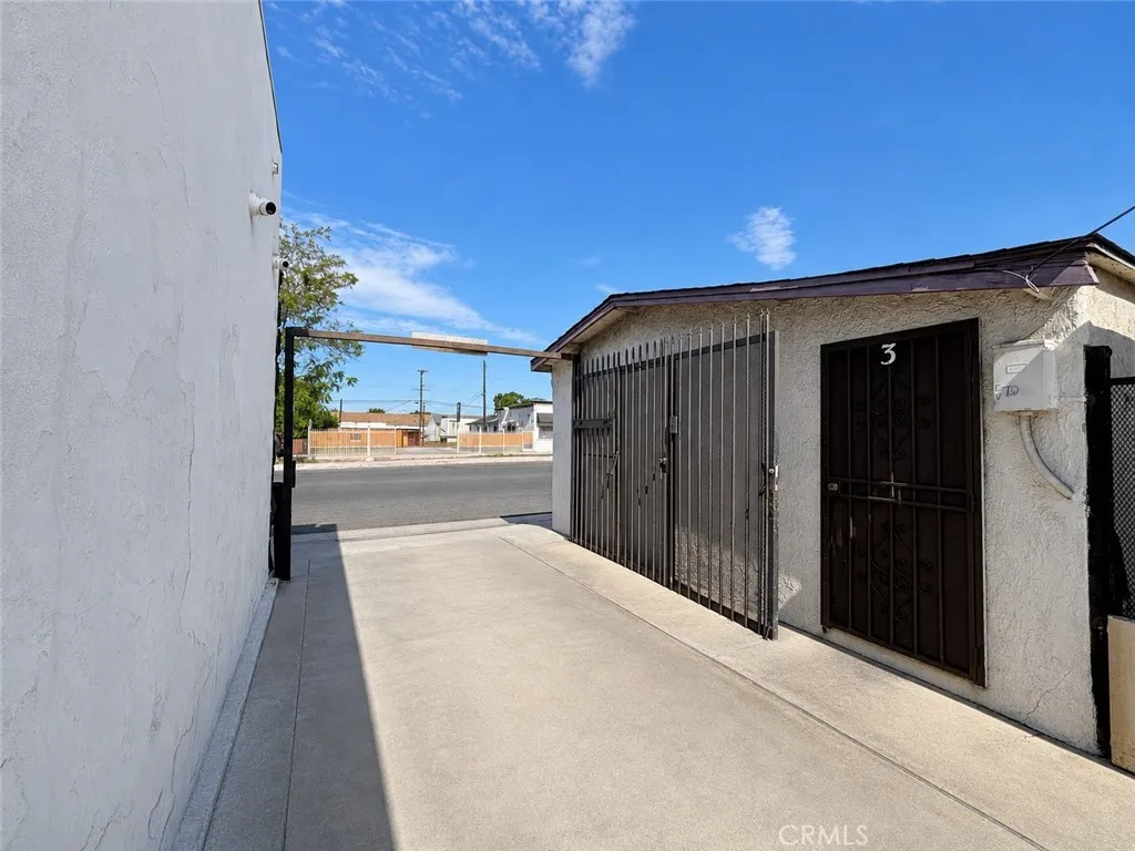 12008 Long Beach, Lynwood, California 90262 — photo 5