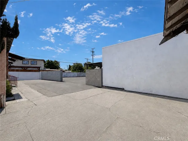 12008 Long Beach, Lynwood, California 90262